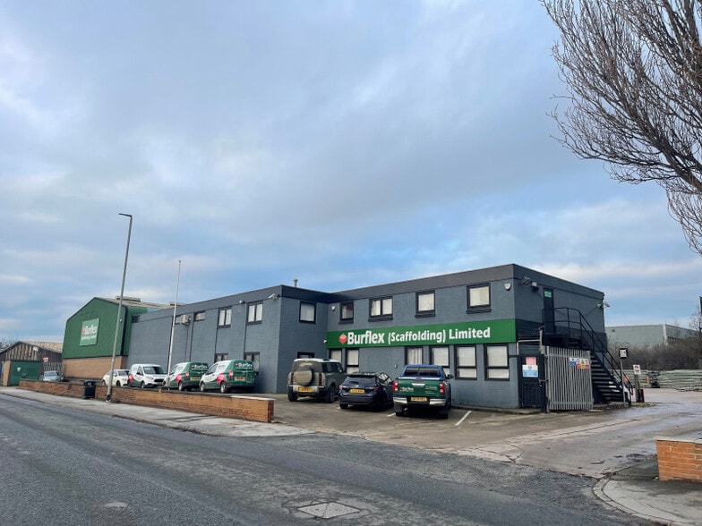 Cross Green Way, Leeds for lease - Building Photo - Image 1 of 3