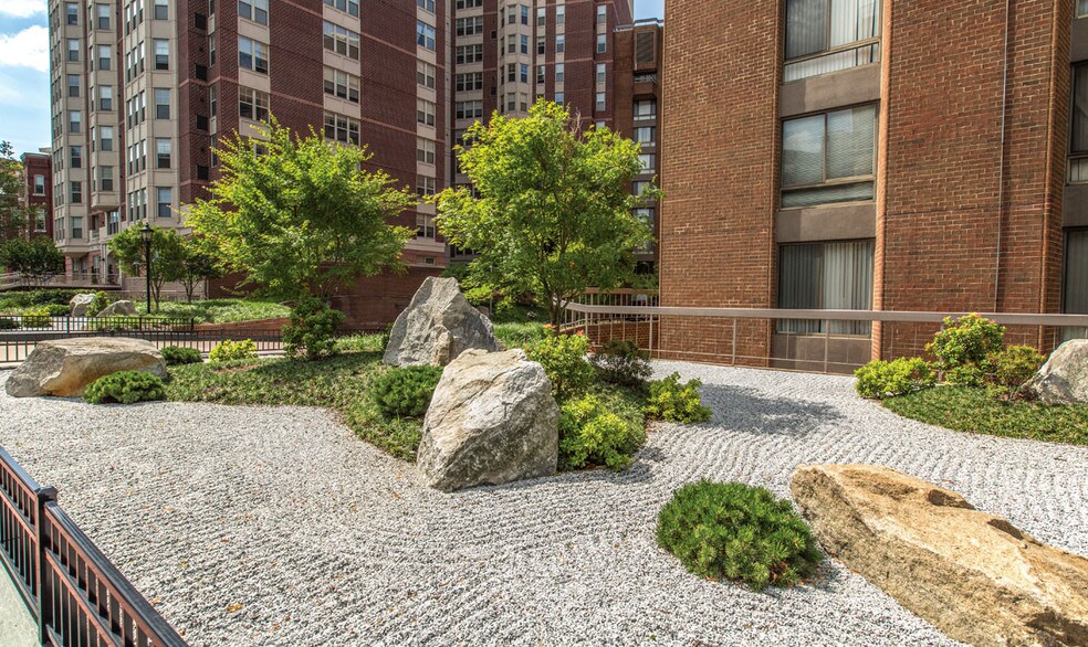 1234 Massachusetts Ave NW, Washington, DC à louer - Photo du bâtiment - Image 2 de 32