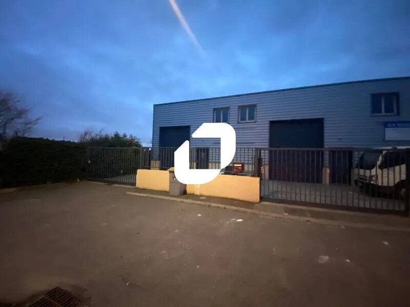 Flex in Conflans-Sainte-Honorine for lease Building Photo- Image 1 of 7