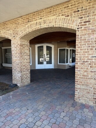 More details for 9 Harbourside Ln, Hilton Head Island, SC - Retail for Lease