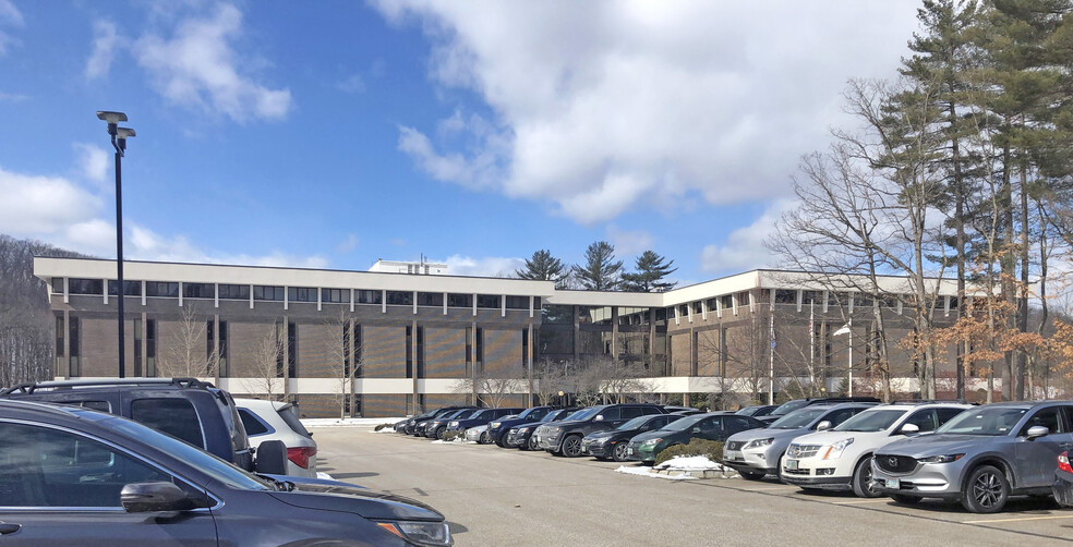 1 Granite Pl, Concord, NH à louer - Photo du bâtiment - Image 1 de 6