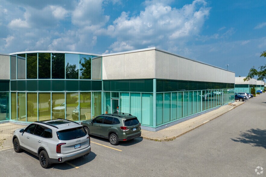 2 Select Ave, Toronto, ON à vendre - Photo du bâtiment - Image 1 de 1