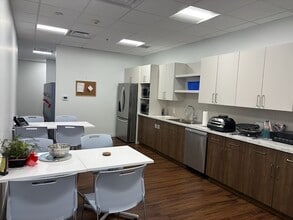 150 Main St W, Hamilton, ON for lease Interior Photo- Image 2 of 7
