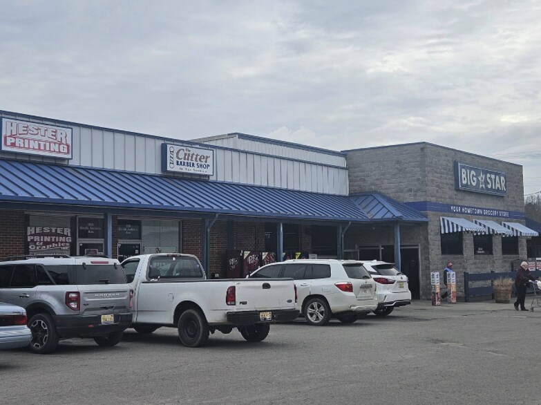 306-318 Jackson Ave S, Russellville, AL for lease Interior Photo- Image 1 of 4