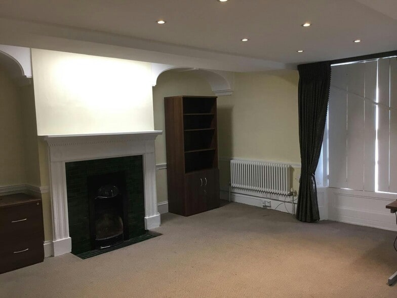 Market St, Hailsham for lease - Building Photo - Image 2 of 10