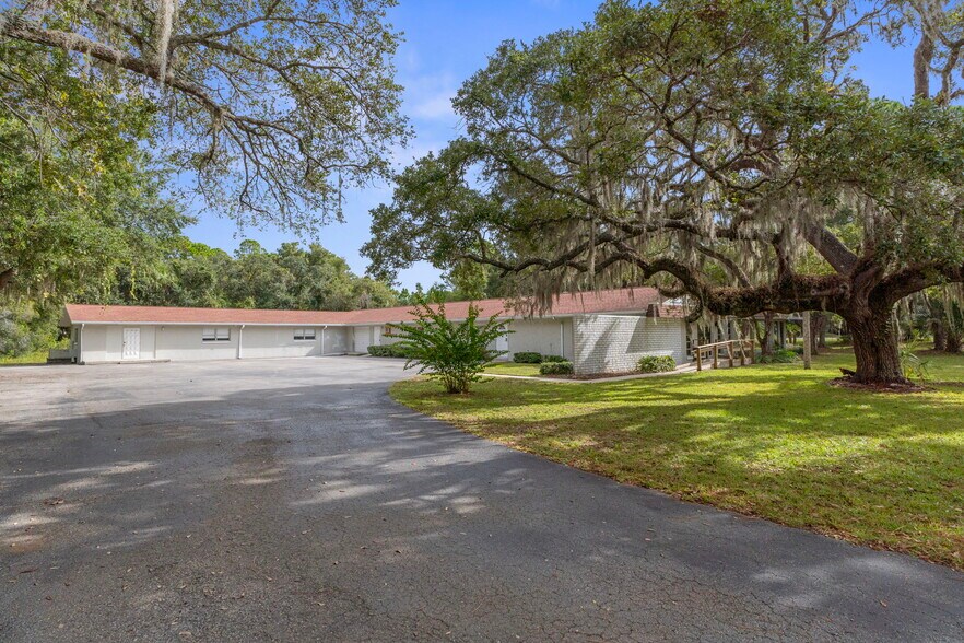 377 Highway 40 W, Inglis, FL à vendre - Photo du bâtiment - Image 3 de 101