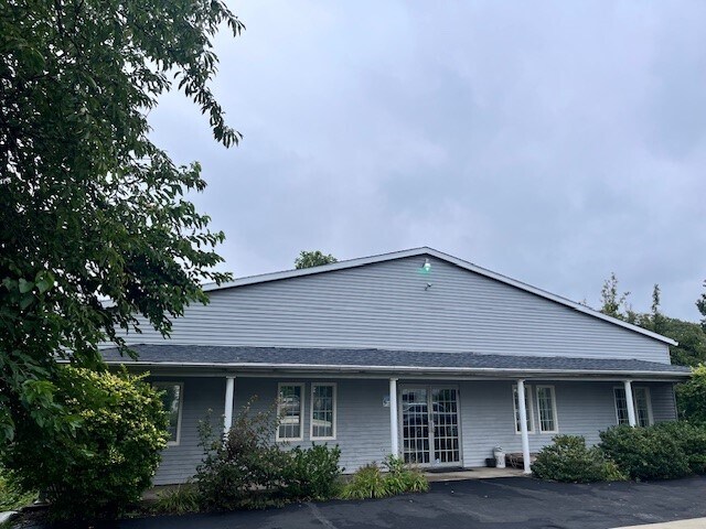 3033 W 44th St, Cleveland, OH for sale - Building Photo - Image 2 of 15