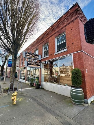 More details for 500 E 1st St, Newberg, OR - Retail for Sale