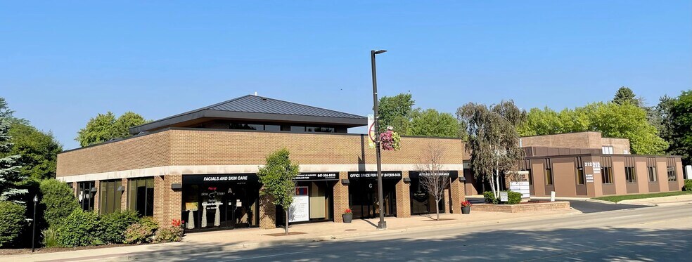 224 S Milwaukee Ave, Wheeling, IL à vendre - Photo du bâtiment - Image 2 de 2