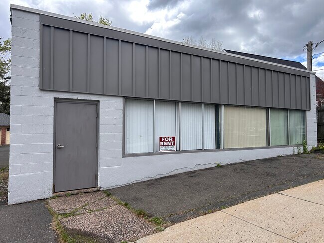 Plus de détails pour 12 Pease Ave, Middletown, CT - Local d'activités à louer
