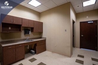 3332 Villa Point, Owensboro, KY for lease Interior Photo- Image 2 of 9