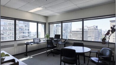439 University Ave, Toronto, ON for lease Interior Photo- Image 2 of 2