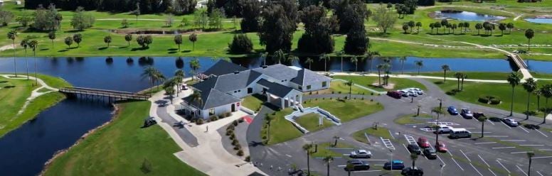 100 Clubhouse Ln, Sebring, FL à vendre - Photo du bâtiment - Image 3 de 8