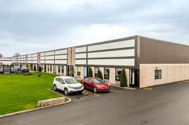 More details for 7810-7890 Rue Jarry E, Montréal, QC - Industrial for Lease