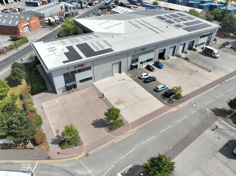 1 Premier Park, Manchester à louer - Photo du bâtiment - Image 3 de 42