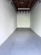 821 NW 45th St, Oakland Park, FL à louer Photo du bâtiment- Image 2 de 4