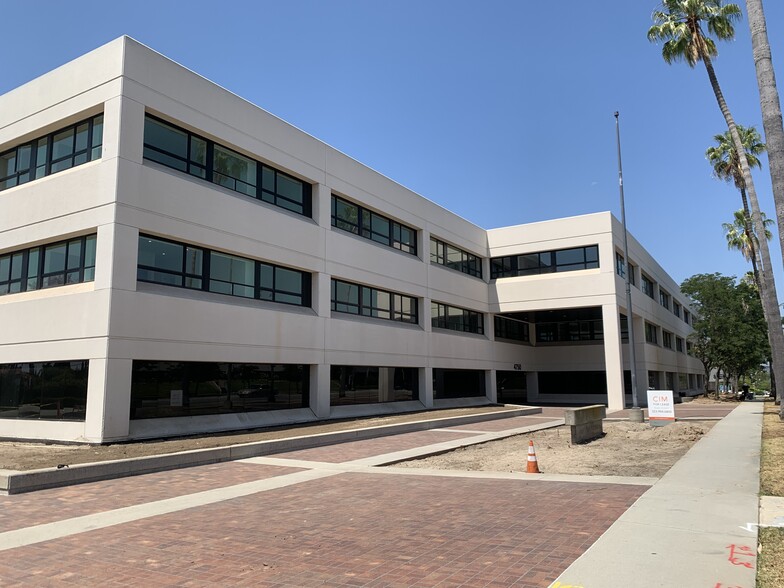 4750 Wilshire Blvd, Los Angeles, CA à louer - Photo du bâtiment - Image 1 de 6