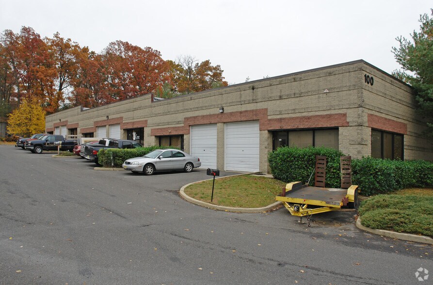 110 Harmon Dr, Blackwood, NJ for lease - Primary Photo - Image 2 of 4