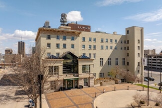 Plus de détails pour 2027 Dodge St, Omaha, NE - Coworking à louer