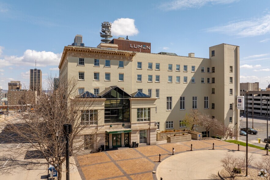 2027 Dodge St, Omaha, NE à louer - Photo du bâtiment - Image 1 de 24