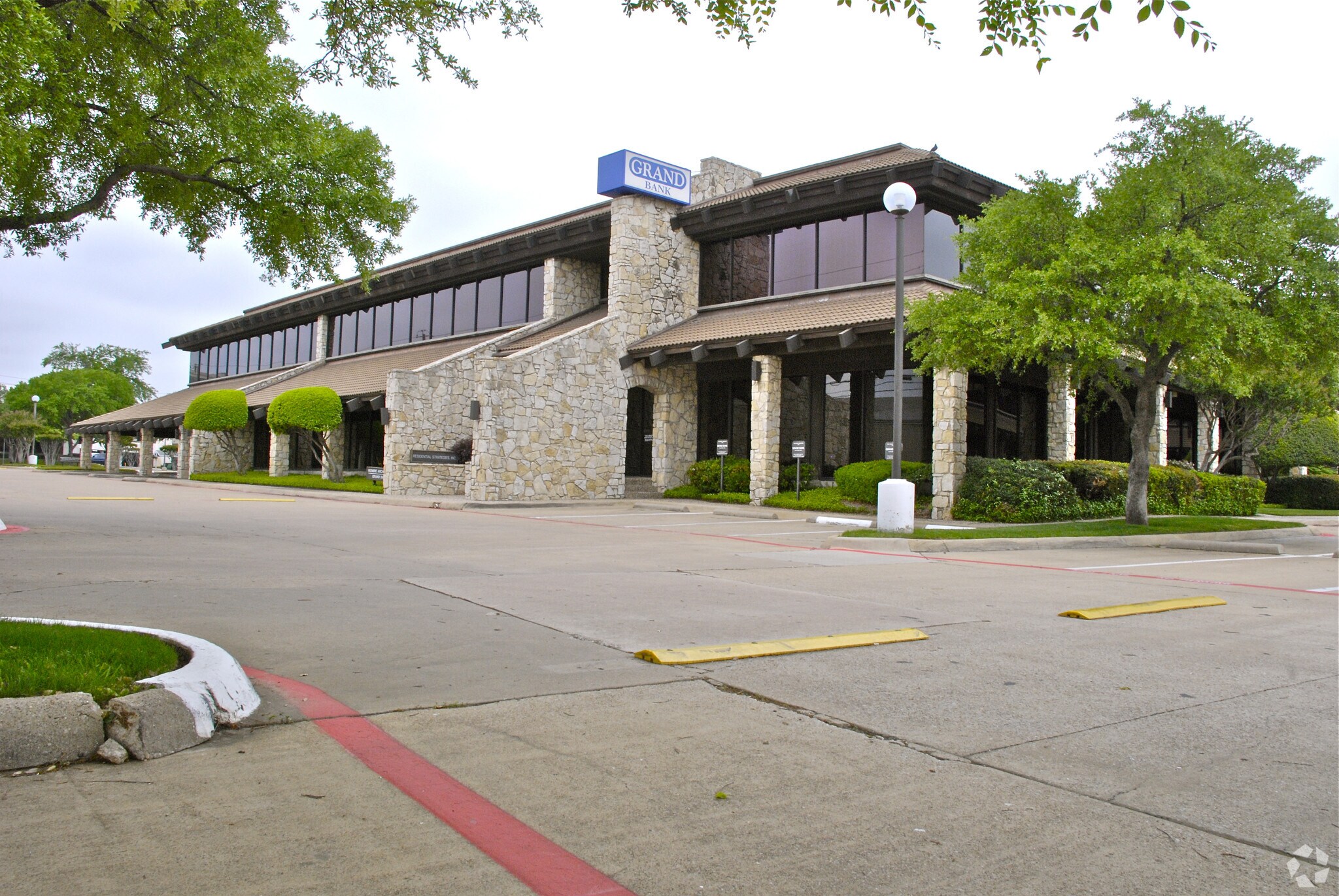 16610 N Dallas Pky, Dallas, TX à louer Photo principale- Image 1 de 9