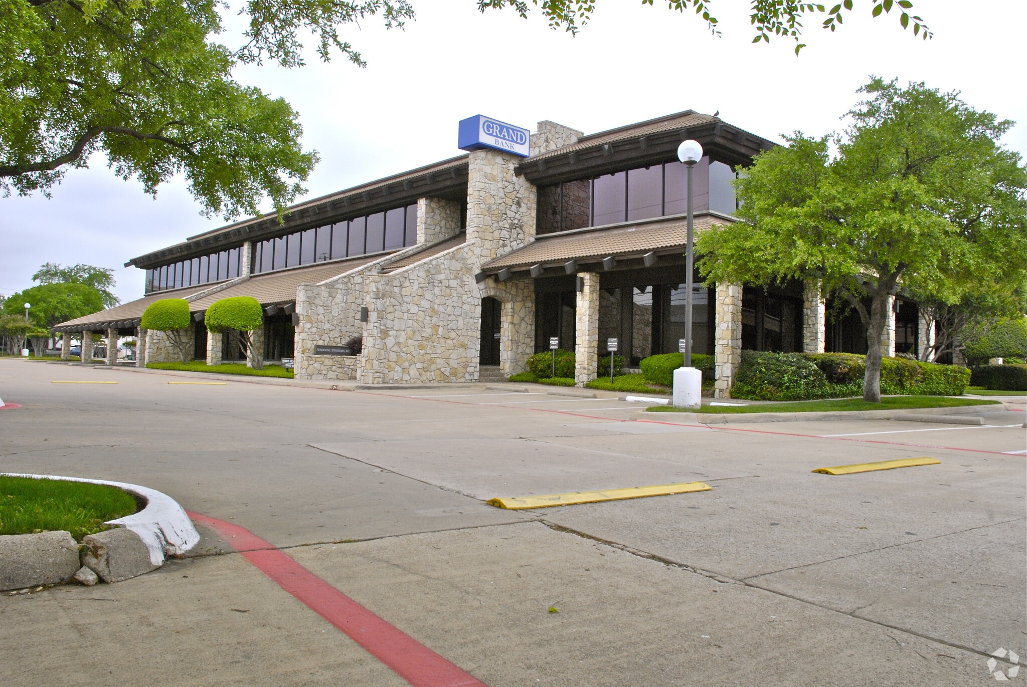 16610 N Dallas Pky, Dallas, TX for lease Primary Photo- Image 1 of 9