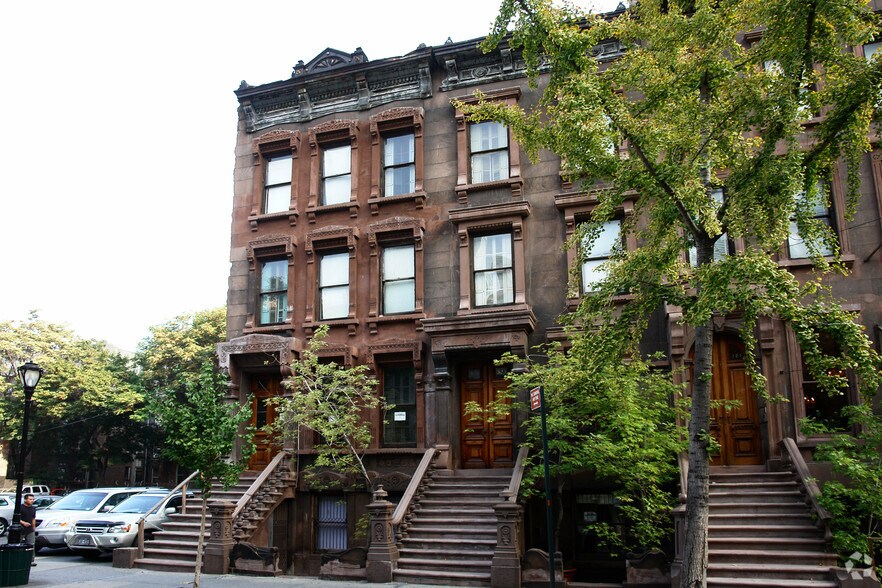 325 W 46th St, New York, NY à vendre - Photo principale - Image 1 de 2