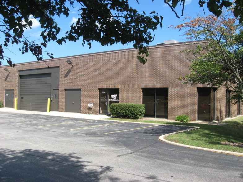 3170-3190 MacArthur Blvd, Northbrook, IL à louer - Photo du bâtiment - Image 2 de 32