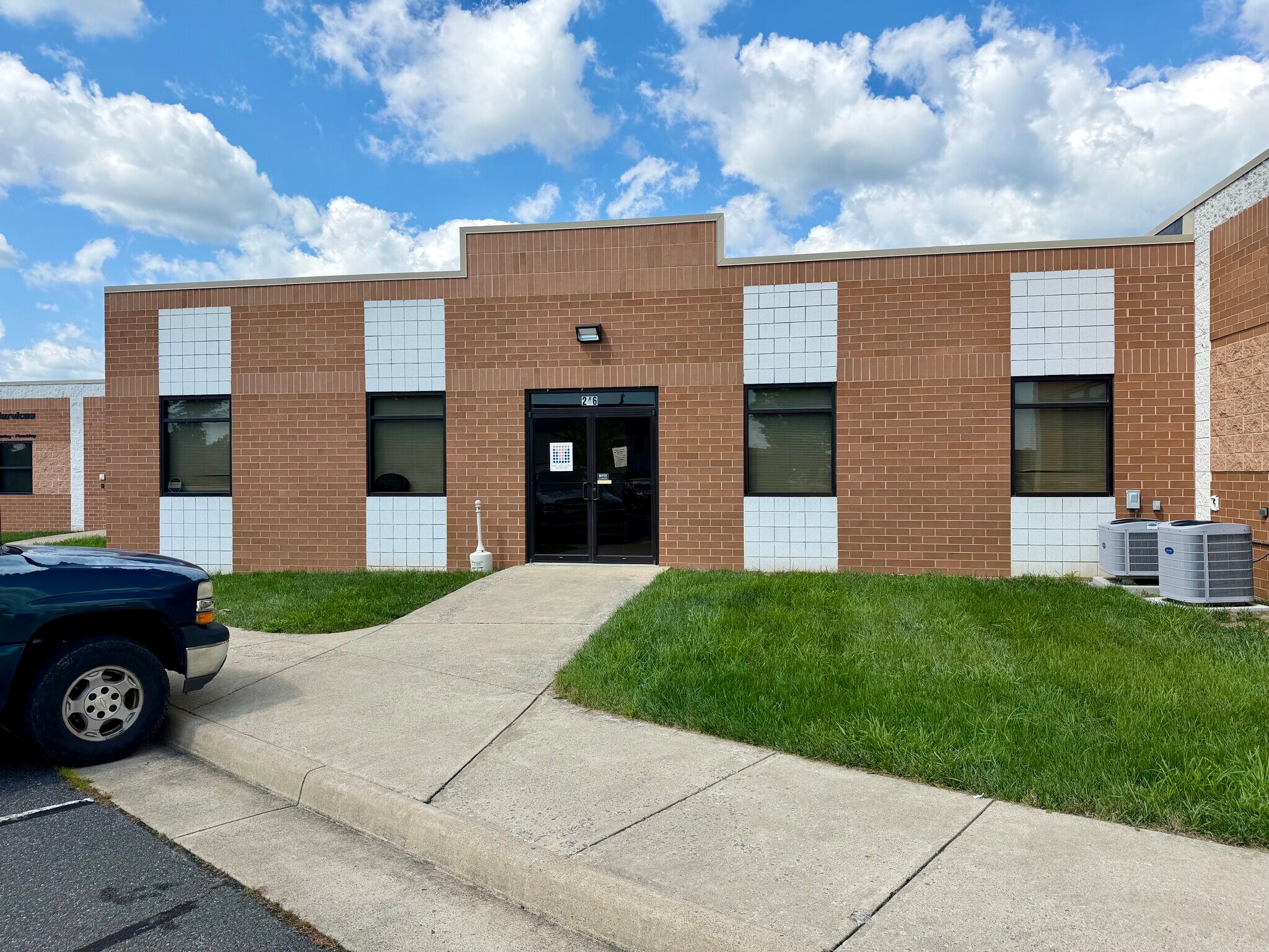 240-252 Airport Rd, Winchester, VA à louer Photo intérieure- Image 1 de 11