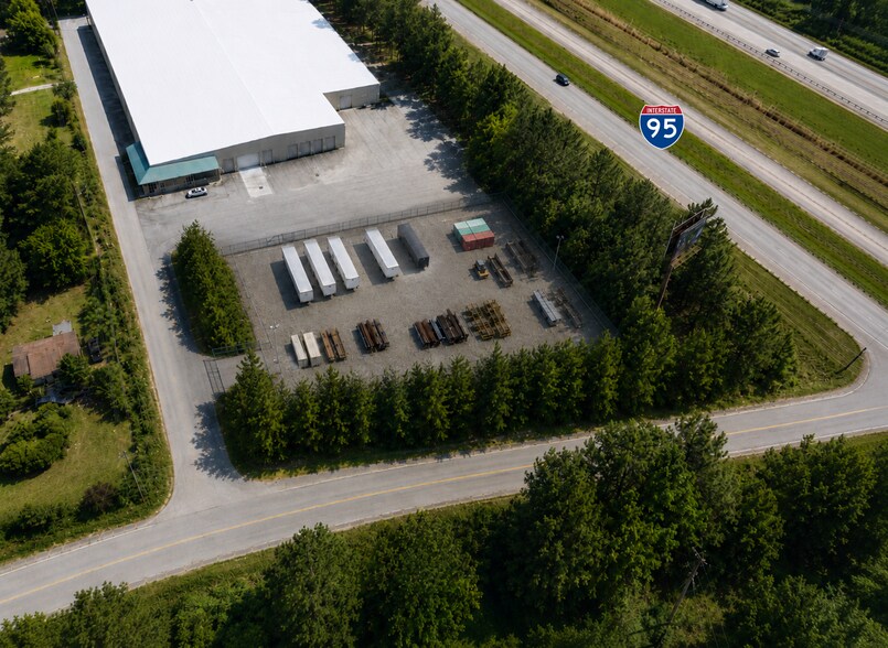 58 Firefly Dr, Ridgeland, SC à louer - Photo du bâtiment - Image 3 de 10