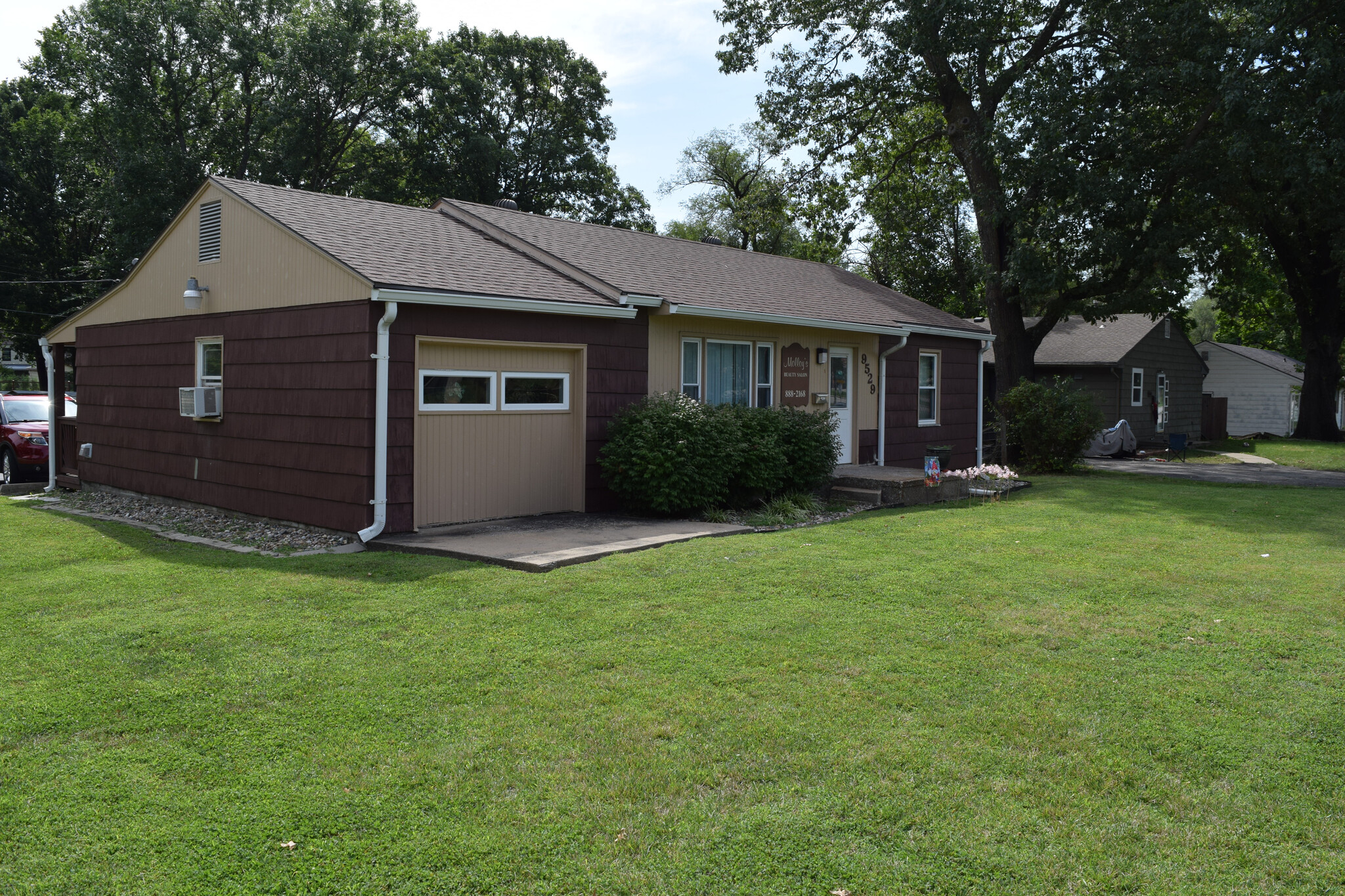 9529 Pflumm Rd, Lenexa, KS for sale Primary Photo- Image 1 of 14