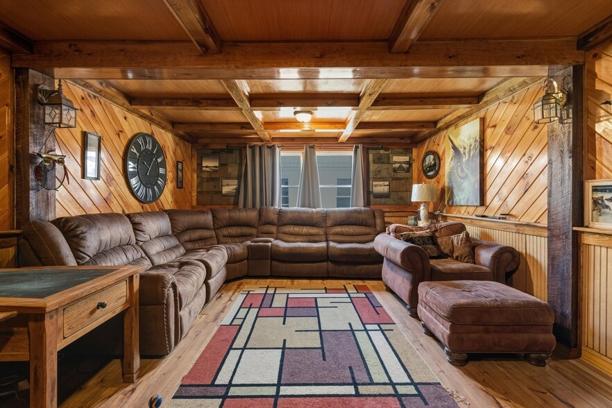 415 Palmer Ave, Corinth, NY for sale - Building Photo - Image 3 of 15