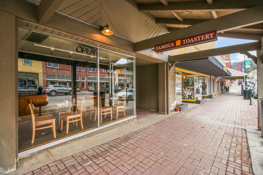 627 W King St, Boone, NC for lease - Building Photo - Image 3 of 5