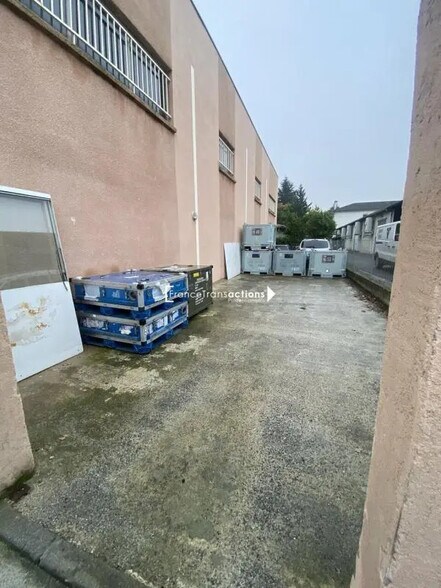 Commerce de détail dans Saint-Orens-de-Gameville à louer - Photo du bâtiment - Image 3 de 3