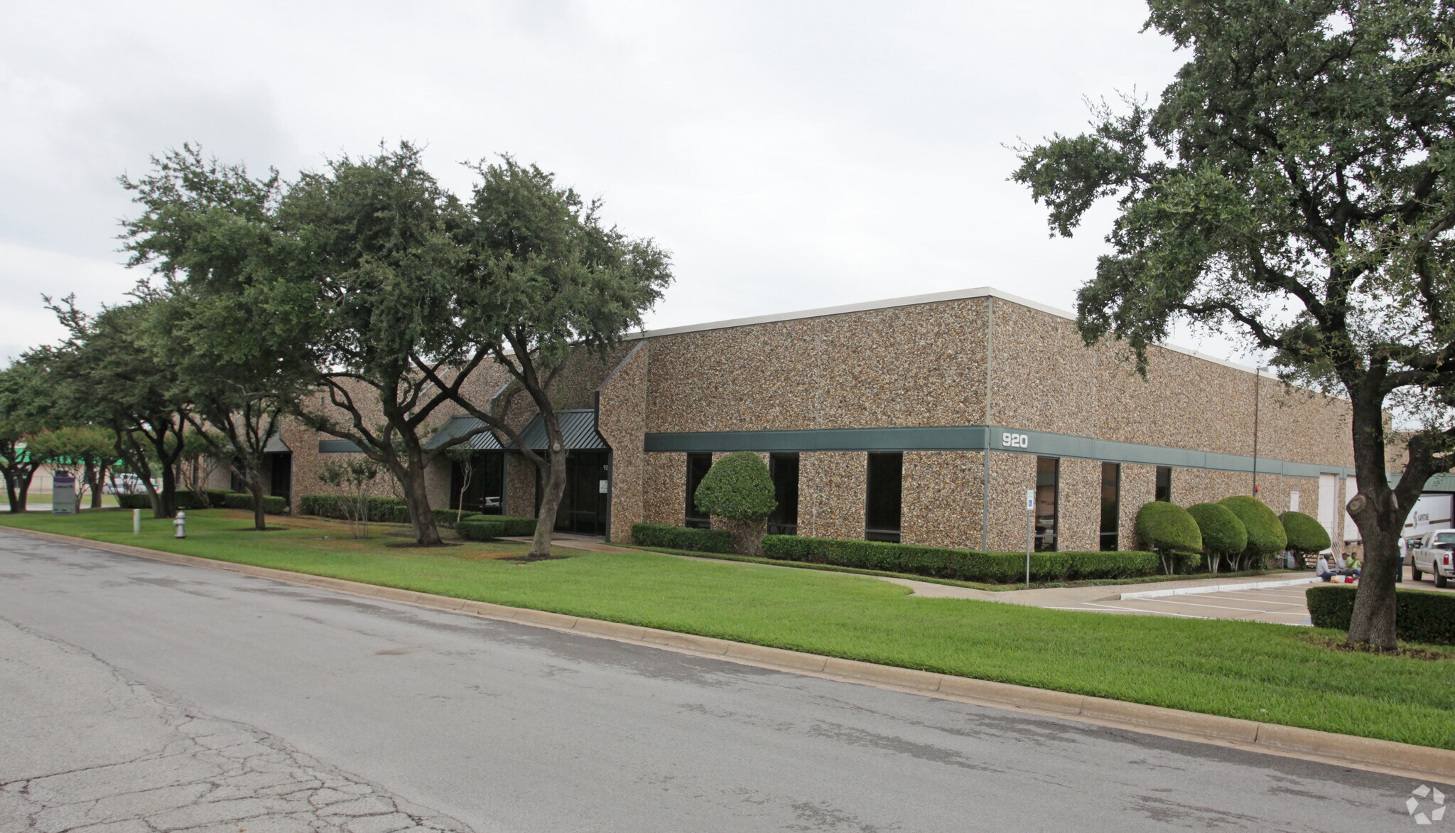 918 113th St, Arlington, TX à louer Photo principale- Image 1 de 19