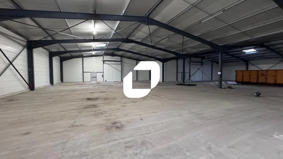 15 Rue Saint Exupéry, Haguenau for lease - Interior Photo - Image 2 of 15