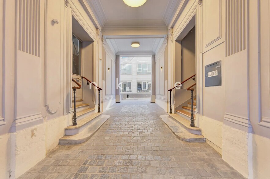 16 Rue De L'Evangile, Paris à louer - Hall d’entrée - Image 3 de 11