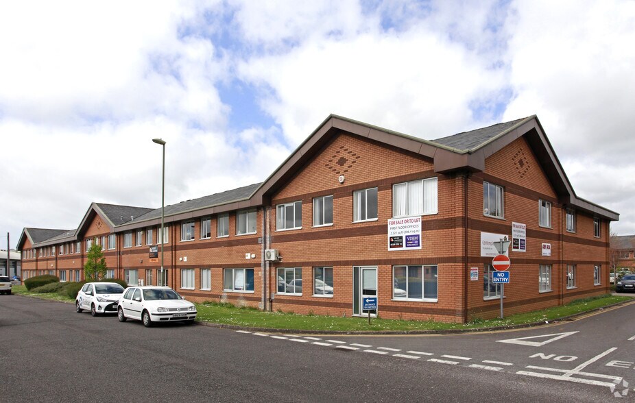 Hussar Ct, Waterlooville à vendre - Photo du bâtiment - Image 3 de 7