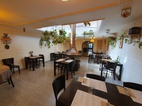 Retail in Igualada, Barcelona for lease Interior Photo- Image 2 of 19