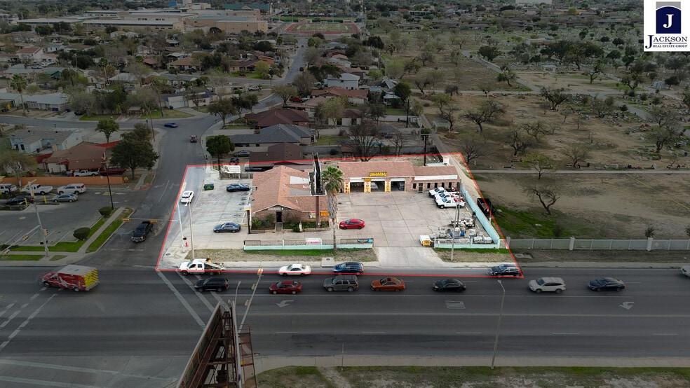 1919 E Saunders St, Laredo, TX for sale - Building Photo - Image 1 of 8