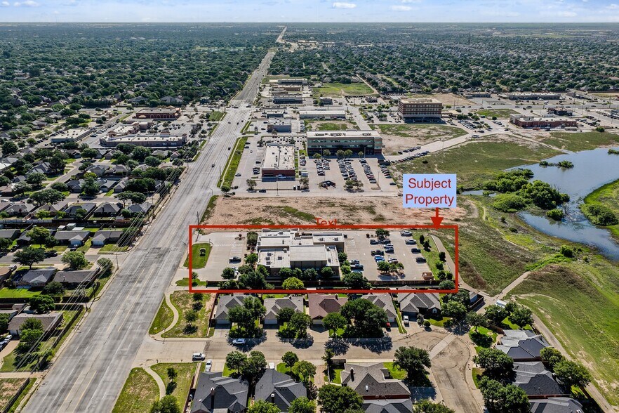 5241 98th St, Lubbock, TX à vendre - Photo du bâtiment - Image 3 de 43