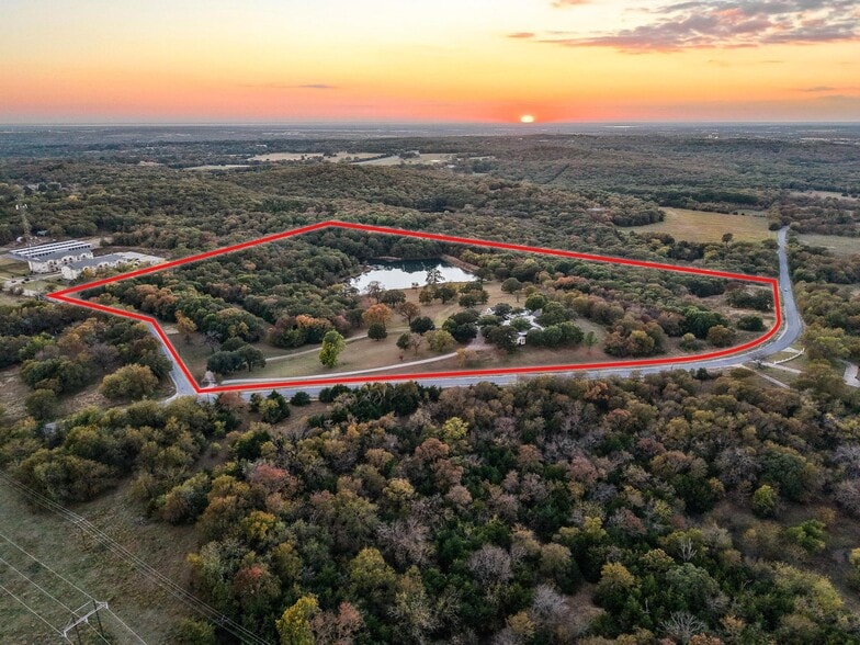 3906 Highland Dr, Denison, TX for sale - Aerial - Image 2 of 4