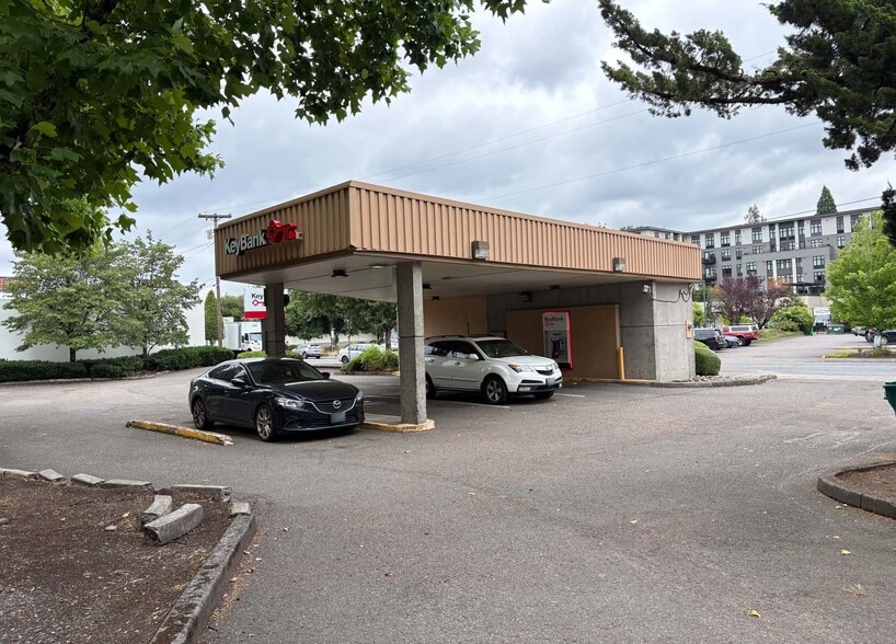 10415 SE Main St, Milwaukie, OR for sale - Building Photo - Image 1 of 4