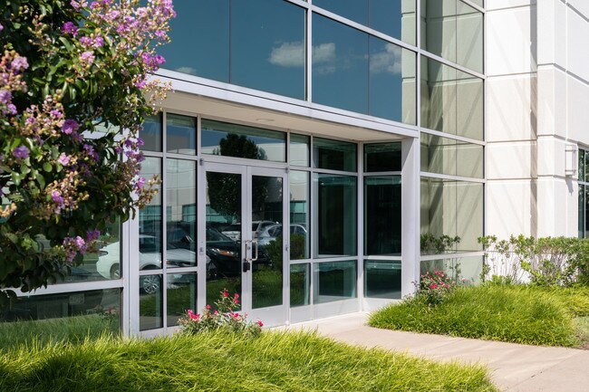 Plus de détails pour 6956 Aviation Blvd, Glen Burnie, MD - Bureau, Local d'activités à louer