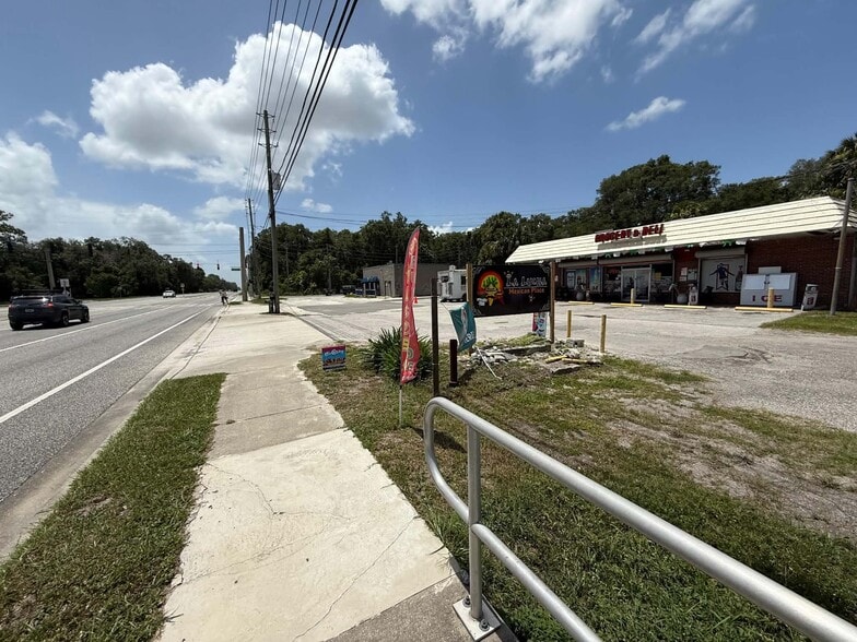 2534 N Spring Garden Ave, Deland, FL for lease - Building Photo - Image 3 of 5