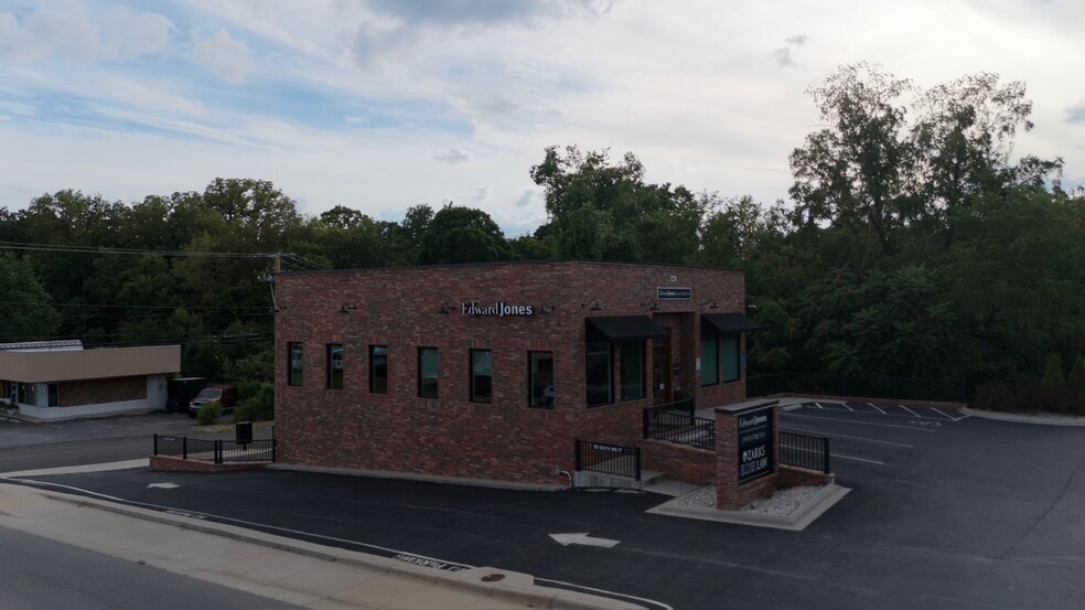 103 S 3rd St, Ozark, MO for sale - Building Photo - Image 3 of 10