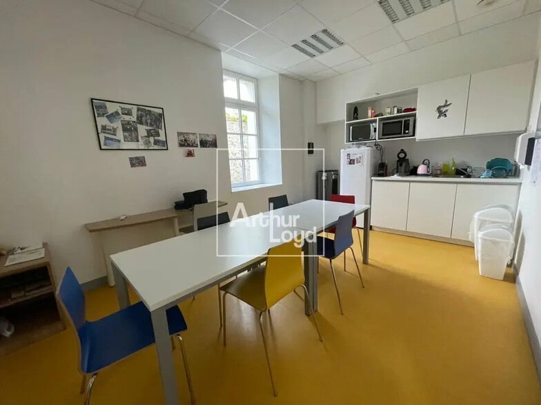 Bureau dans Vaux-le-Pénil à vendre - Photo intérieure - Image 3 de 6