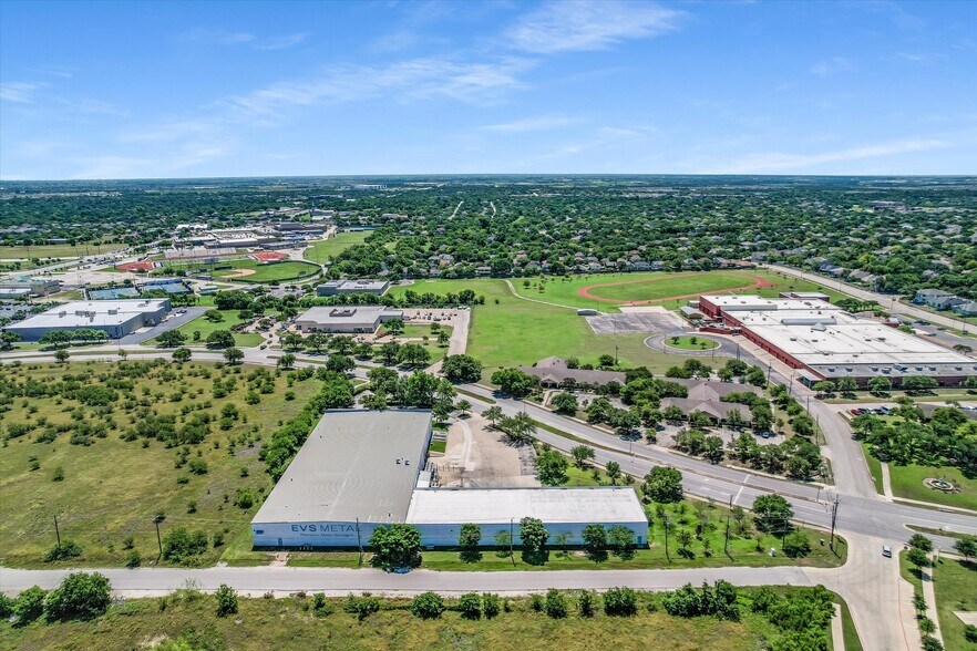 400 S Heatherwilde Blvd, Pflugerville, TX à louer - Photo du bâtiment - Image 3 de 11
