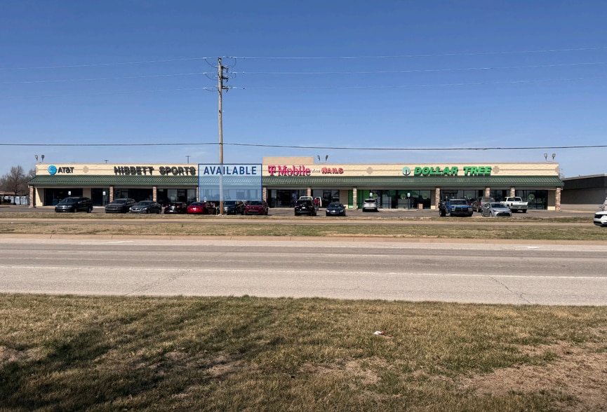 2710 W Central Ave, El Dorado, KS for lease - Building Photo - Image 1 of 2
