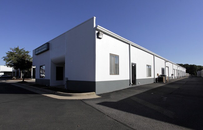 More details for 3035-3099 PS Business Center Dr, Woodbridge, VA - Office/Retail for Lease
